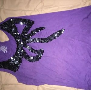 Miley Cyrus tank top